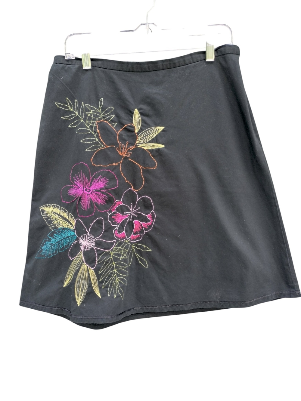 First Issue By Liz Clariborne Black A-Line Skirt Floral Embroidery SZ-10